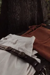 Short tejido de punto en algodón, con cintura elástica y diseño de corte recto.