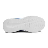 Championes de running Austral color azul con suela blanca.