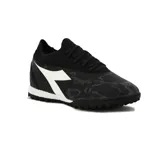 Championes de fútbol Diadora Cenit Tf M, color negro con detalles en blanco.