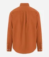 Camisa de hombre de manga larga, color verde oscuro, con cuello camisero y cierre frontal de botones blancos. Corte comfort.