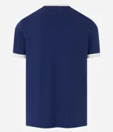 Remera regular verde oscuro de algodón, con cuello redondo, manga corta y detalles de rayas dobles en los hombros y terminaciones en color blanco.