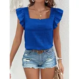 Blusa de color amarillo con textura fruncida, cuello cuadrado y mangas cortas con volados.