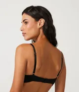 Soutien básico de microfibra color blanco, modelo Sustentación, con relleno y breteles regulables.