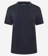 Remera deportiva de manga corta y cuello redondo, confeccionada en poliamida con tecnología seamless que reduce las costuras para mayor comodidad y ajuste al cuerpo.