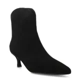 Botas de caña corta para mujer confeccionadas en material textil con acabado tipo gamuza en color negro. Presentan un diseño de punta fina y taco bajo tipo kitten heel.