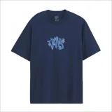 Remera azul con estampado del logo de Vans en el pecho.