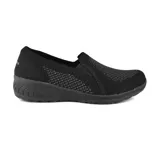 Zapato casual Skechers Relaxed Fit Up Lifted New Rules, color negro, sin cordones, con capellada de tejido knit elástico, plantilla acolchada Air-Cooled Memory Foam y suela con cuña baja.