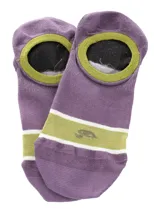 Calcetín deportivo de corte bajo, color violeta con detalles en verde oliva y blanco en la puntera. Presenta un diseño ergonómico con refuerzo en el arco y puño suave.