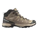 Botas de trekking Salomon modelo X Ultra 360 Leather Mid Gore-Tex, en color marrón y negro, diseñadas para senderismo con membrana impermeable, refuerzos de cuero y suela de gran tracción.