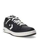 Championes urbanos Converse Weapon OX, color negro con detalles en blanco, confeccionados en cuero, con cordones blancos y logo Converse All Star en el lateral.
