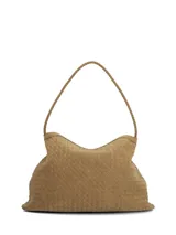 Cartera tipo hobo de Hush Puppies color caramelo, con diseño trenzado imitación cuero, asa de hombro delgada trenzada y placa metálica con el logo de la marca en el frente.