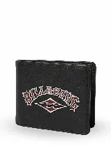 Billetera Billabong Range Wallet de cuero sintético negro, con aplique metálico frontal con el logo de la marca en tonos bordó y plateado.