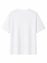 Remera básica de manga corta y cuello redondo, de corte recto y color gris melange.