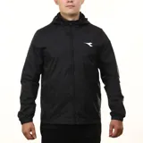 Campera deportiva Diadora de color negro, con capucha ajustable, cierre frontal completo y puños elásticos. Presenta el logo de la marca estampado en el pecho.