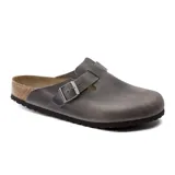 Zueco Birkenstock modelo Boston, color gris oscuro, con capellada de cuero, hebilla metálica ajustable y plantilla de corcho con suela de goma.