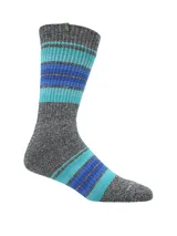 Medias de caña alta de tejido grueso color gris melange, con diseño de franjas horizontales en tonos azules y celestes en la pantorrilla y el empeine.