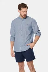 Short de baño azul marino liso con spandex, cintura elástica con cordón regulable, dos bolsillos laterales y suspensor de malla fina.