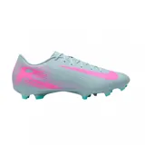 Championes de fútbol Nike Mercurial Vapor 16 Academy, color celeste con detalles en fucsia y tapones en color turquesa.