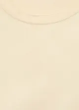 Top sin mangas de cuello redondo, confeccionado en tejido de punto fino. Presenta un diseño entallado con un detalle de fruncido lateral ajustable mediante cordones.