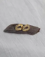 Aros colgantes de bronce y alpaca con pernos y cierres mariposa de plata 925.