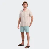 Camisa de manga corta Oneill Reed color beige, con diseño de rayas verticales, cuello cubano y un bolsillo aplicado en el pecho.