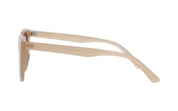 Lentes de sol con montura color beige y lentes marrones.