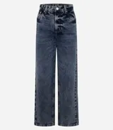 Pantalón de jean corte recto con cintura con trabillas, cierre de botón y cremallera, y bolsillos funcionales en frente y espalda.