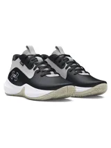 Championes de básquetbol Under Armour modelo Lockdown 7, con diseño en combinación de negro y gris. Presentan parte superior de malla transpirable con refuerzos de cuero, entresuela de EVA para mayor amortiguación y suela de caucho con patrón de tracción en espiga.