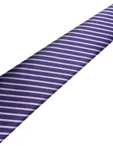 Corbata de seda azul marino con estampado paisley en tonos rosados y blancos.