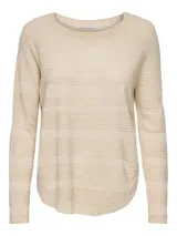 Sweater de punto color beige claro, con cuello redondo y mangas largas. Presenta un tejido acanalado horizontal en el cuerpo y acanalado vertical en las mangas.