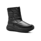 Bota corta acolchada color rosa metalizado, con plataforma y suela de goma.