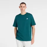 Remera de algodón color verde petróleo, con cuello redondo y logo de la marca bordado en pequeño sobre el pecho.