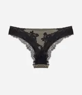 Bombacha modelo bikini confeccionada en microfibra color verde oliva, con laterales anchos y detalles de encaje negro en la parte superior.
