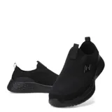 Championes Umbro de estilo slip-on, confeccionados en tejido de punto transpirable color lila. Presentan un diseño sin cordones con suela de goma blanca y logo de la marca aplicado en el lateral.