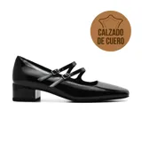 Zapato de vestir de cuero charol negro, con punta cuadrada, doble tira con hebilla y taco cuadrado bajo.