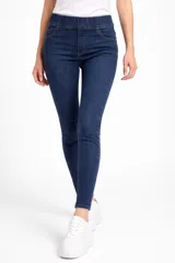 Pantalon tipo jegging de jean azul oscuro, con cintura elástica y bolsillos traseros.