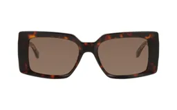 Lentes de sol Teresa Calandra modelo Naomi, con montura rectangular de acetato color carey y lentes marrones.