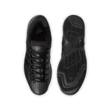 Championes Adidas Pro Model 2G Low, color negro, con las tres tiras laterales en charol.