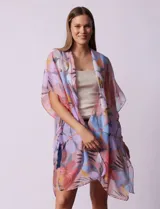 Kimono largo de modal con estampado floral multicolor.