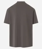 Remera de corte relaxed y mangas cortas, confeccionada en algodón de efecto pesado, con cuello redondo y diseño liso en color gris.