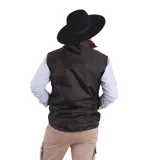 Chaleco negro de microfibra impermeable con interior de polar y cierre frontal.