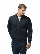 Campera tejida de punto con cierre frontal completo, cuello medio y dos bolsillos laterales abiertos. Presenta un diseño de textura en relieve y puños acanalados.