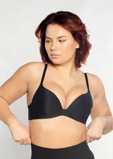 Soutien negro de microfibra sin costuras, con aro y copa preformada push up. Breteles regulables.