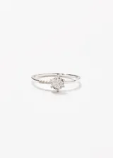 Anillo cintillo solitario de plata 925 hipoalergénica con zirconias.