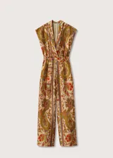 Mono largo con estampado paisley en tonos beige, naranja, verde y celeste. Diseño cruzado con escote en V, mangas cortas y cinturón de lazo.