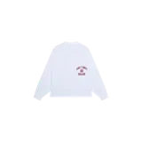 Remera de manga larga de Eme Studios color blanco, con cuello redondo y diseño liso. Presenta un estampado frontal estilo universitario en color bordó con la inscripción "EME STUDIOS BADGE".
