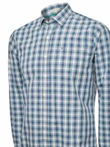 Camisa de manga larga RKF modelo Lighter, confeccionada en algodón orgánico. Presenta un diseño a cuadros en tonos azules, blancos y verdes, con cuello camisero, cierre frontal de botones, bolsillo en el pecho con logo bordado y calce modern fit.
