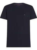 Remera de corte relajado confeccionada en algodón con fibras elásticas, cuello redondo y manga corta. Presenta el logo distintivo de la marca bordado en el pecho.