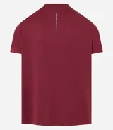 Remera deportiva masculina de manga corta con cuello redondo, confeccionada en tejido técnico con tecnología Dry para mayor transpirabilidad. Presenta detalles reflectantes en los hombros y un diseño liso en color verde melange.