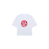 Remera blanca de manga corta de Eme Studios, modelo CPH Pearl Oversized, con diseño holgado y estampado circular en el pecho en color rojo.